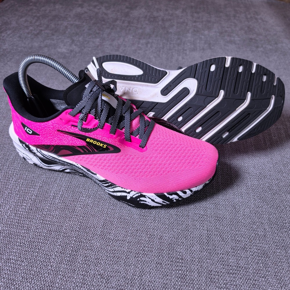 Brooks Launch 10 Women 8.5 Pink Lightweight Breathable Running Shoes 1203981B624